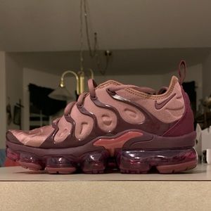 Nike Women’s Air Vapormax plus